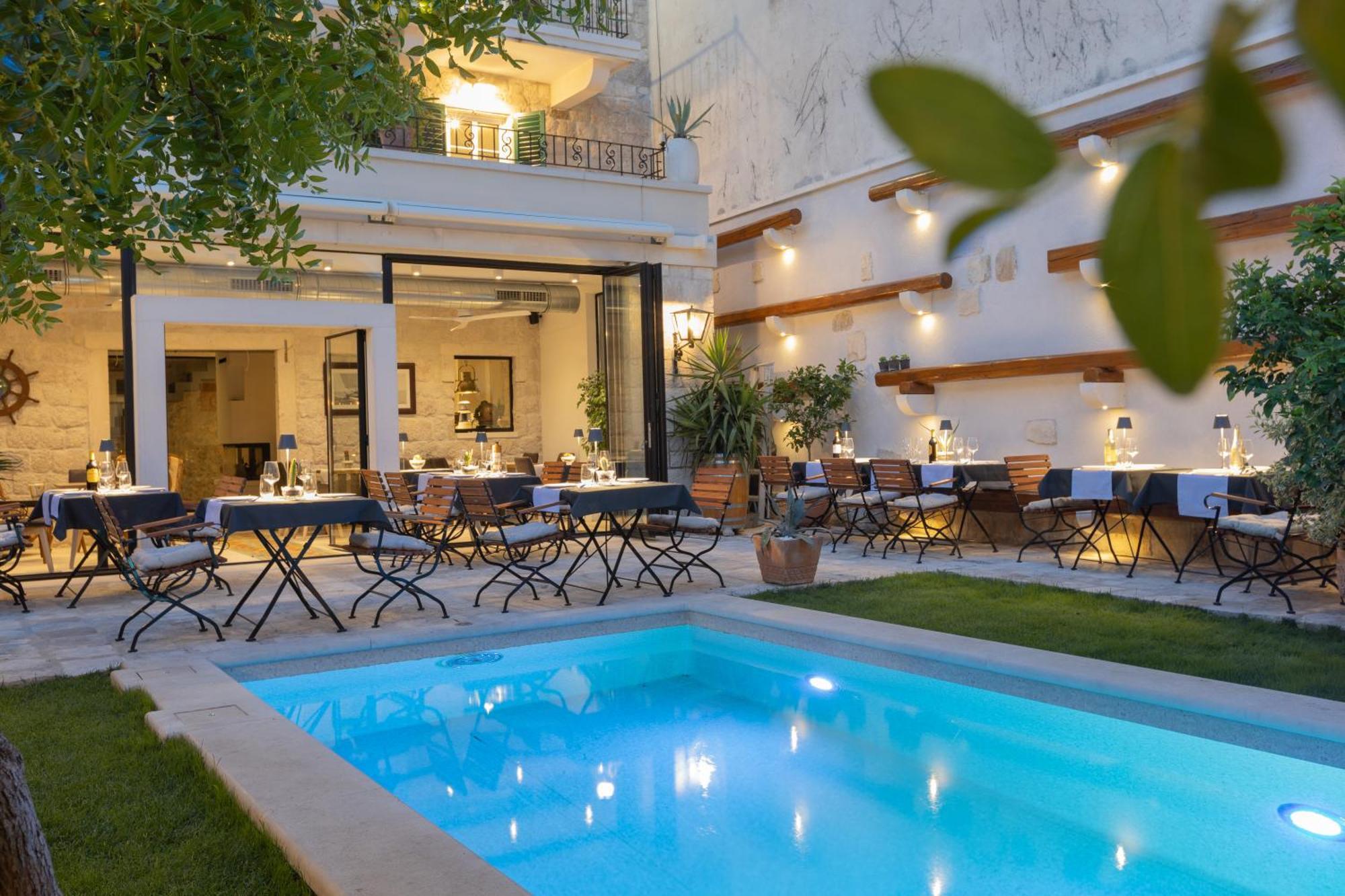 New - Casa Columba - 4 Star Design Boutique Hotel With Outdoor Pool & Private Garden (Adults Only) マカルスカ エクステリア 写真