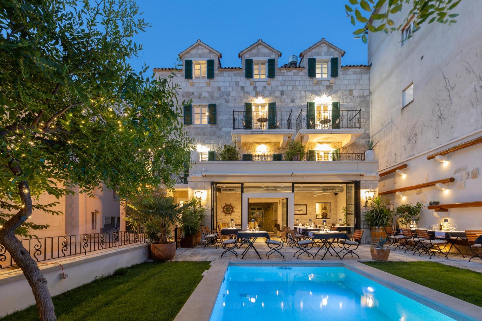 New - Casa Columba - 4 Star Design Boutique Hotel With Outdoor Pool & Private Garden (Adults Only) マカルスカ エクステリア 写真