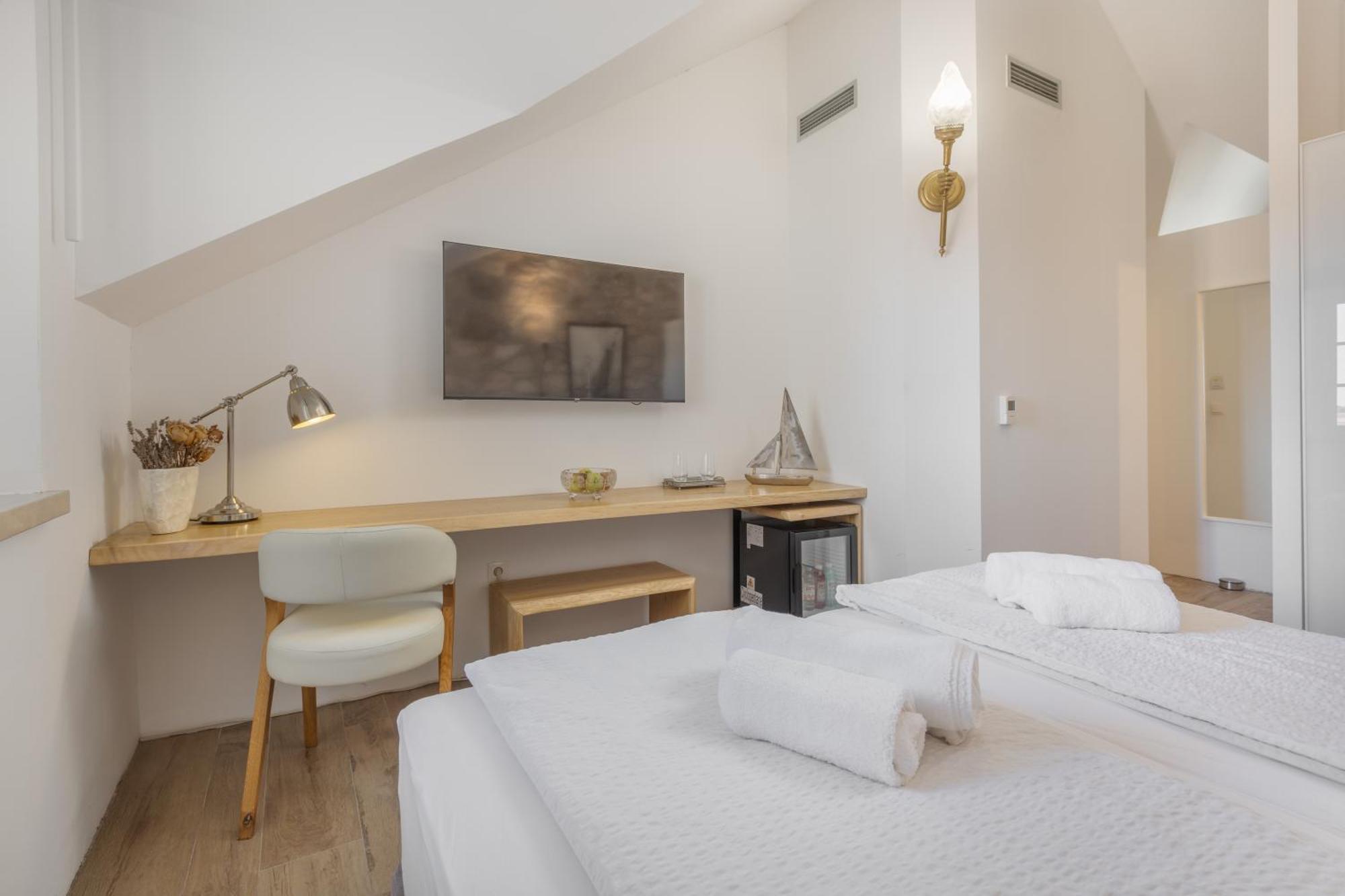New - Casa Columba - 4 Star Design Boutique Hotel With Outdoor Pool & Private Garden (Adults Only) マカルスカ エクステリア 写真