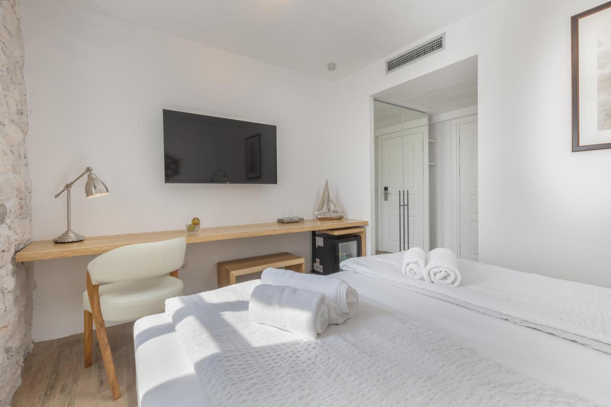 New - Casa Columba - 4 Star Design Boutique Hotel With Outdoor Pool & Private Garden (Adults Only) マカルスカ エクステリア 写真