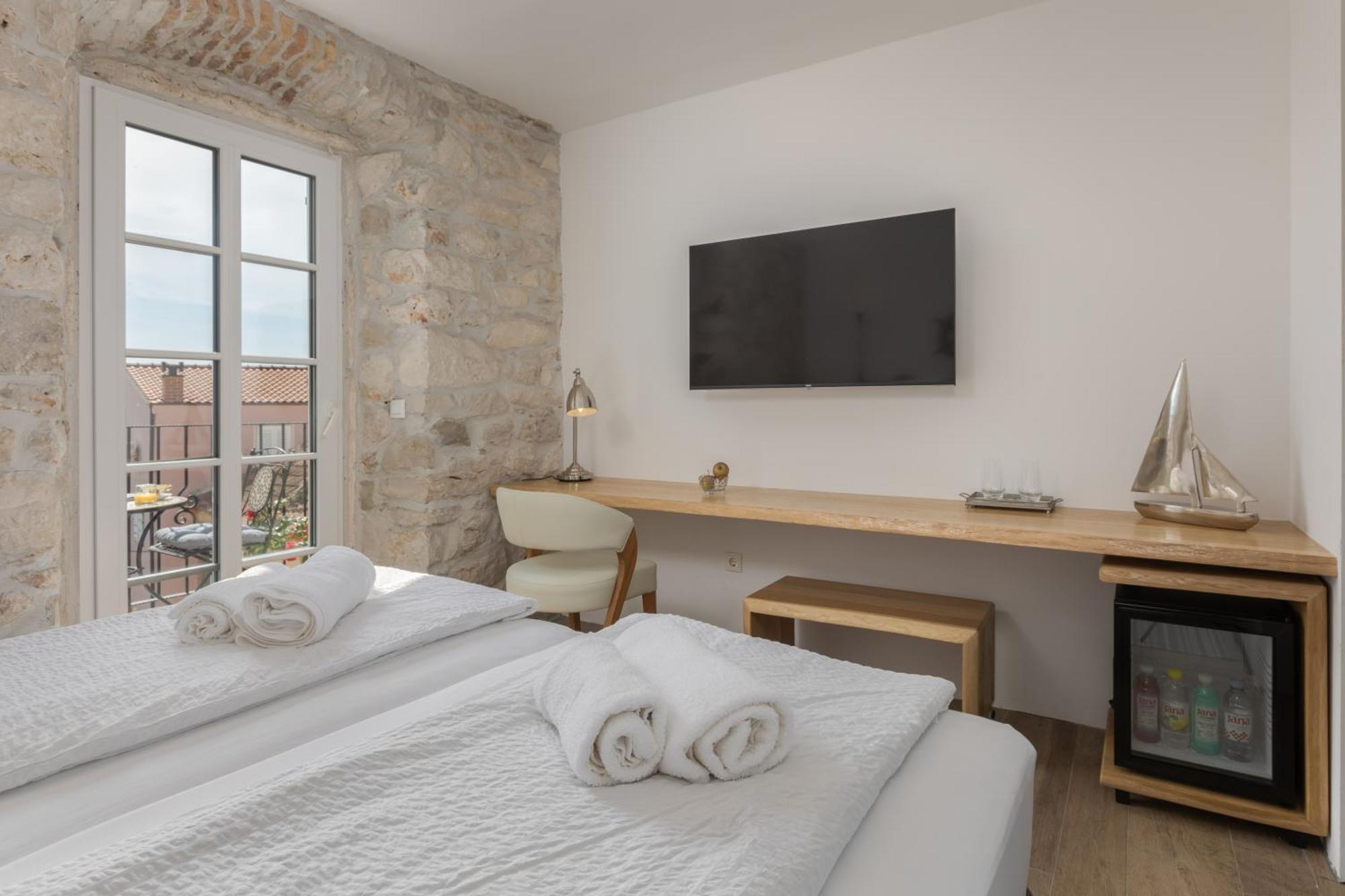 New - Casa Columba - 4 Star Design Boutique Hotel With Outdoor Pool & Private Garden (Adults Only) マカルスカ エクステリア 写真