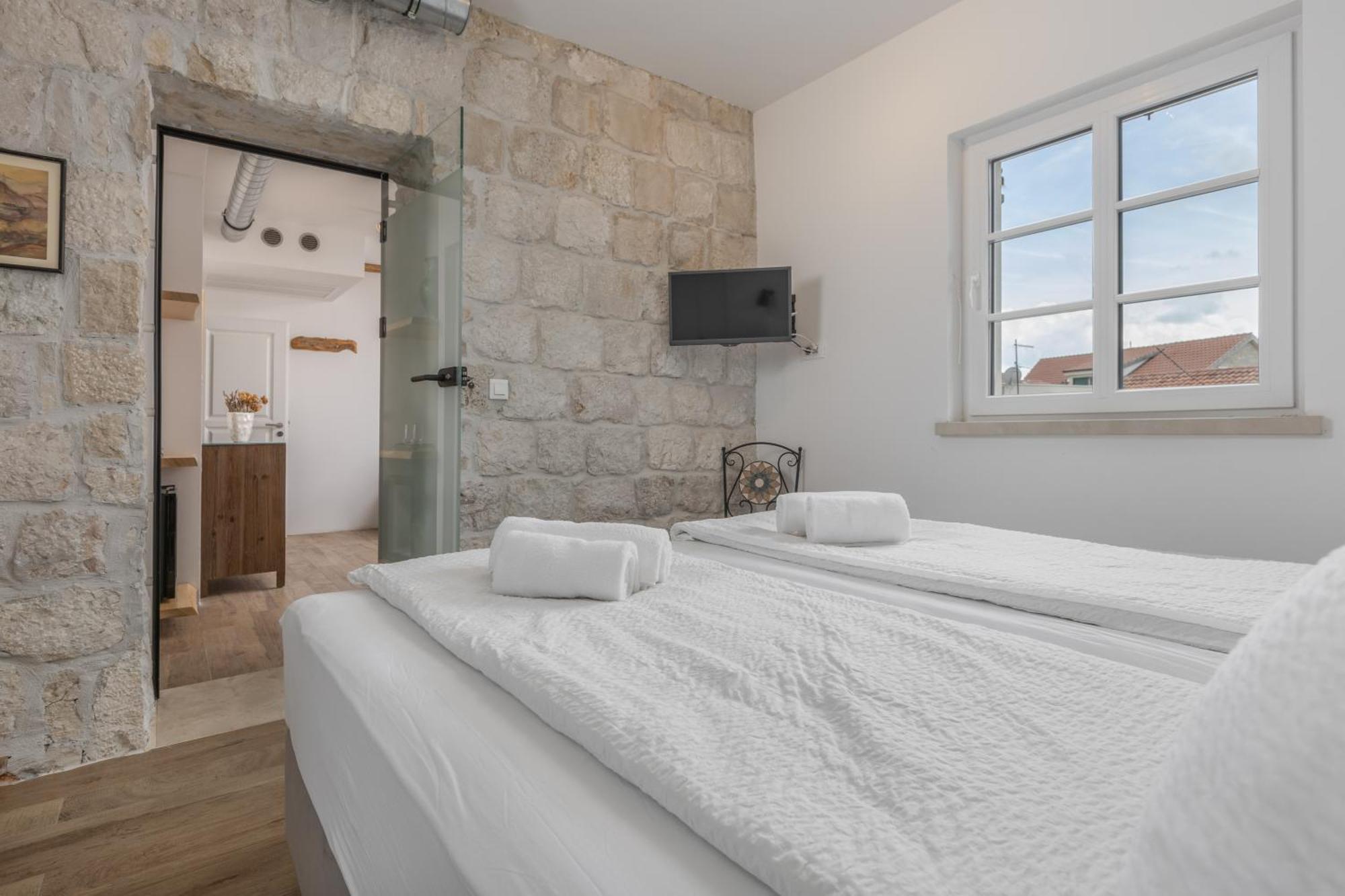 New - Casa Columba - 4 Star Design Boutique Hotel With Outdoor Pool & Private Garden (Adults Only) マカルスカ エクステリア 写真