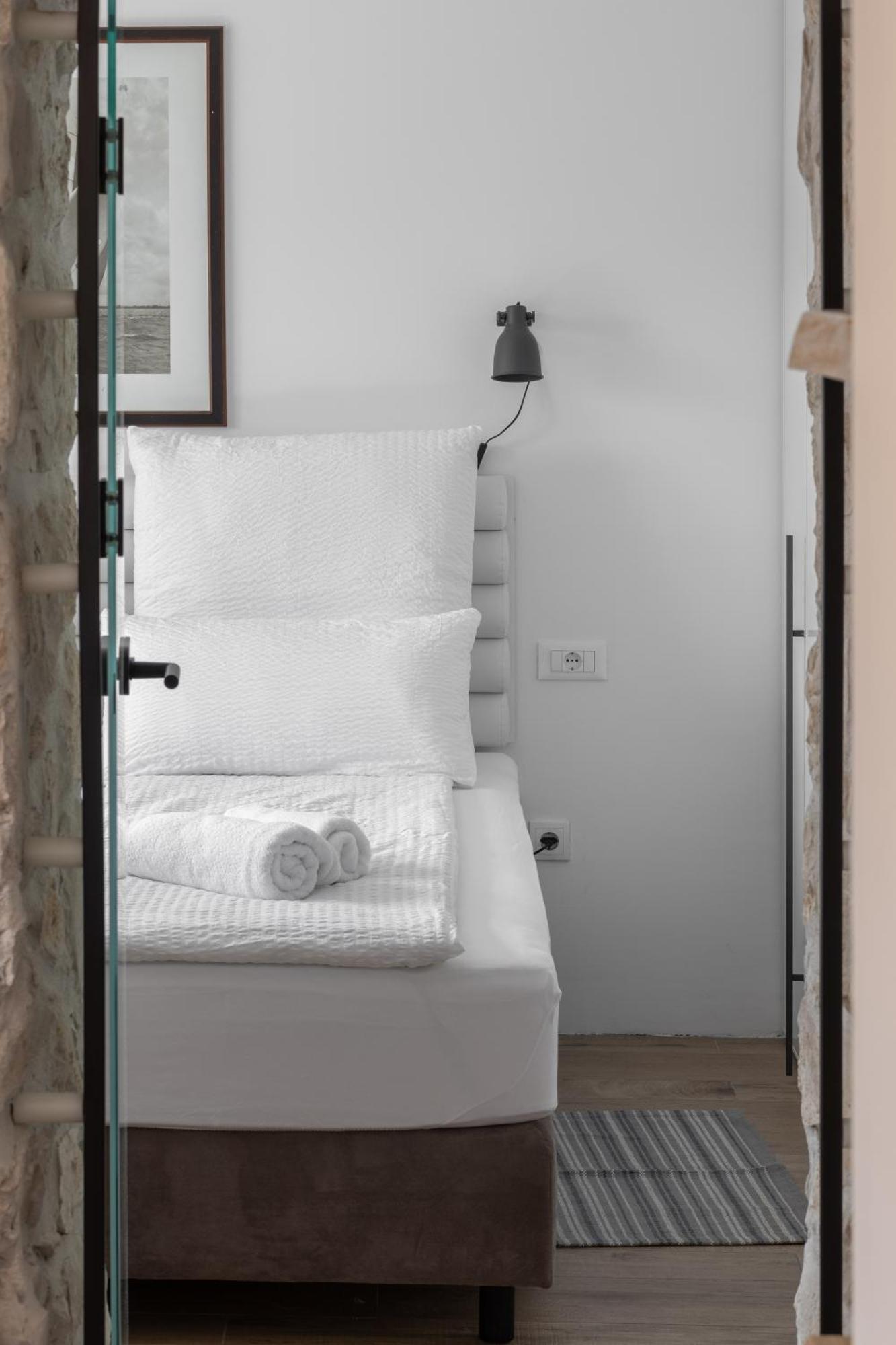 New - Casa Columba - 4 Star Design Boutique Hotel With Outdoor Pool & Private Garden (Adults Only) マカルスカ エクステリア 写真