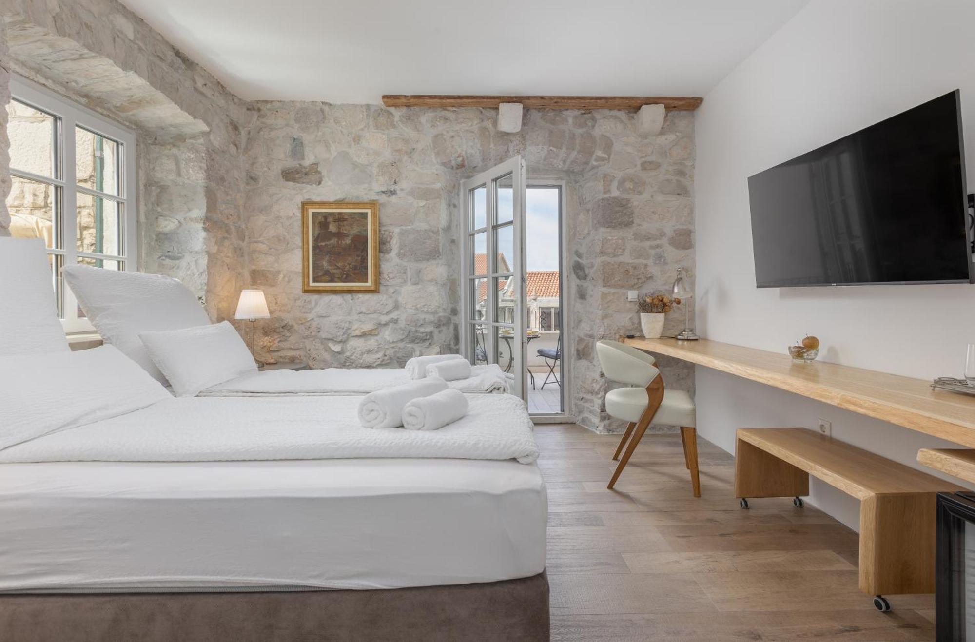 New - Casa Columba - 4 Star Design Boutique Hotel With Outdoor Pool & Private Garden (Adults Only) マカルスカ エクステリア 写真