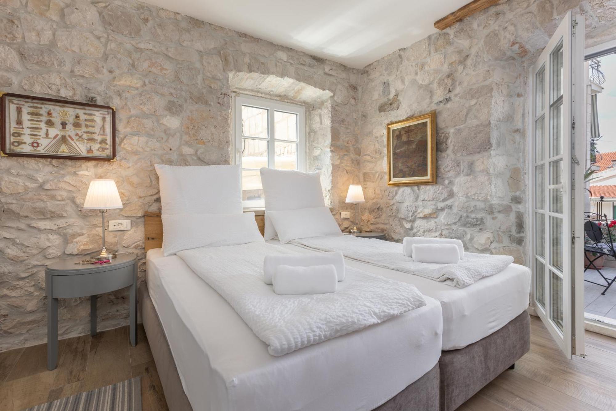 New - Casa Columba - 4 Star Design Boutique Hotel With Outdoor Pool & Private Garden (Adults Only) マカルスカ エクステリア 写真